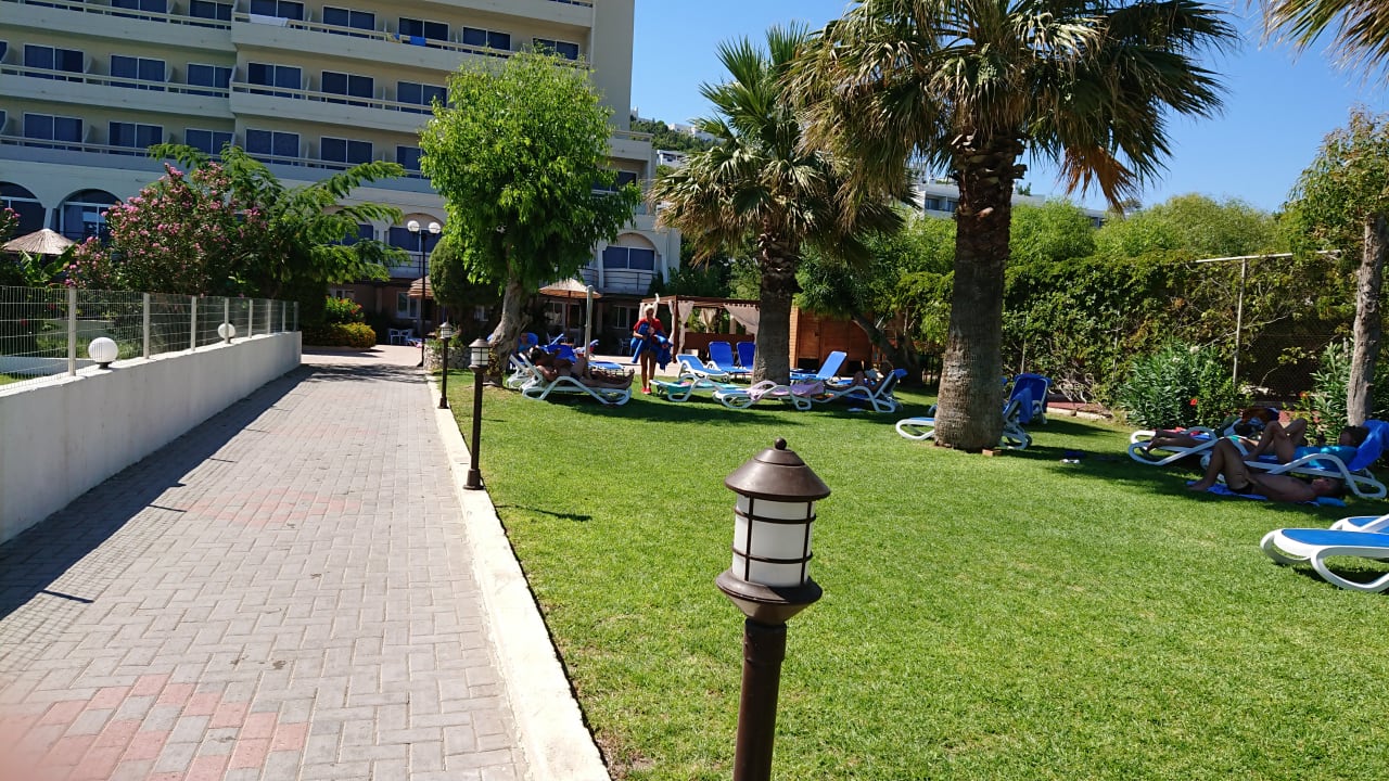 Gartenanlage Olympos Beach Hotel