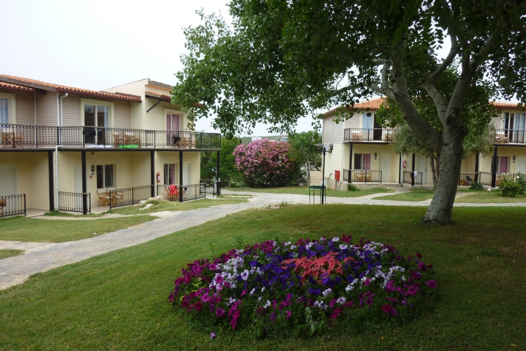 6 - 8 Doppelzimmer pro Bungalow Club Resort Atlantis