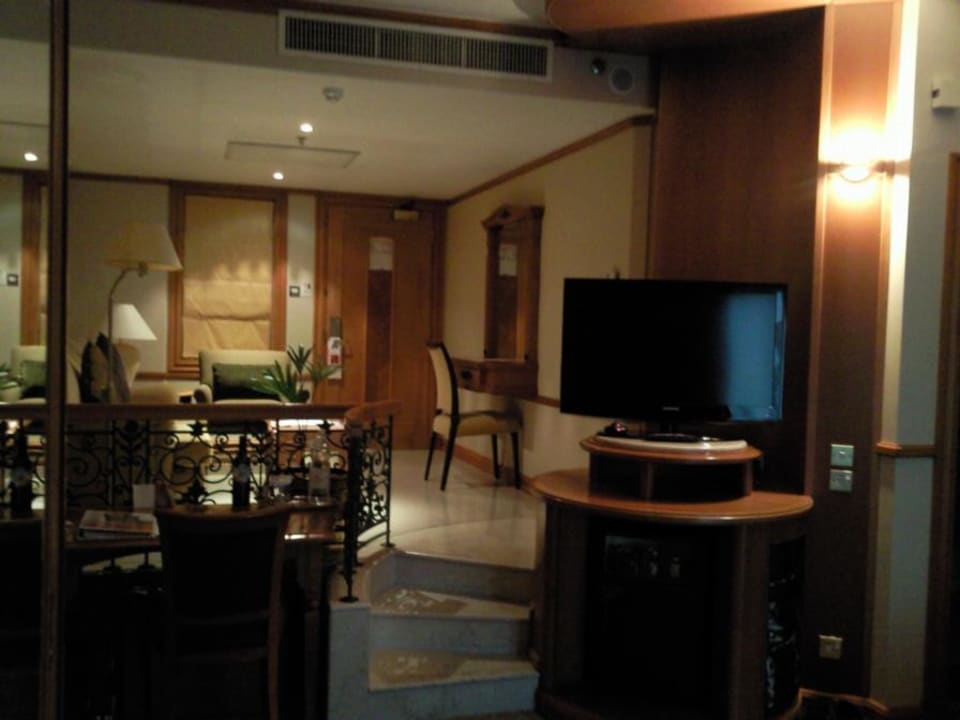 Blick in den Aufenthaltsbereich Hotel Ramada Dubai