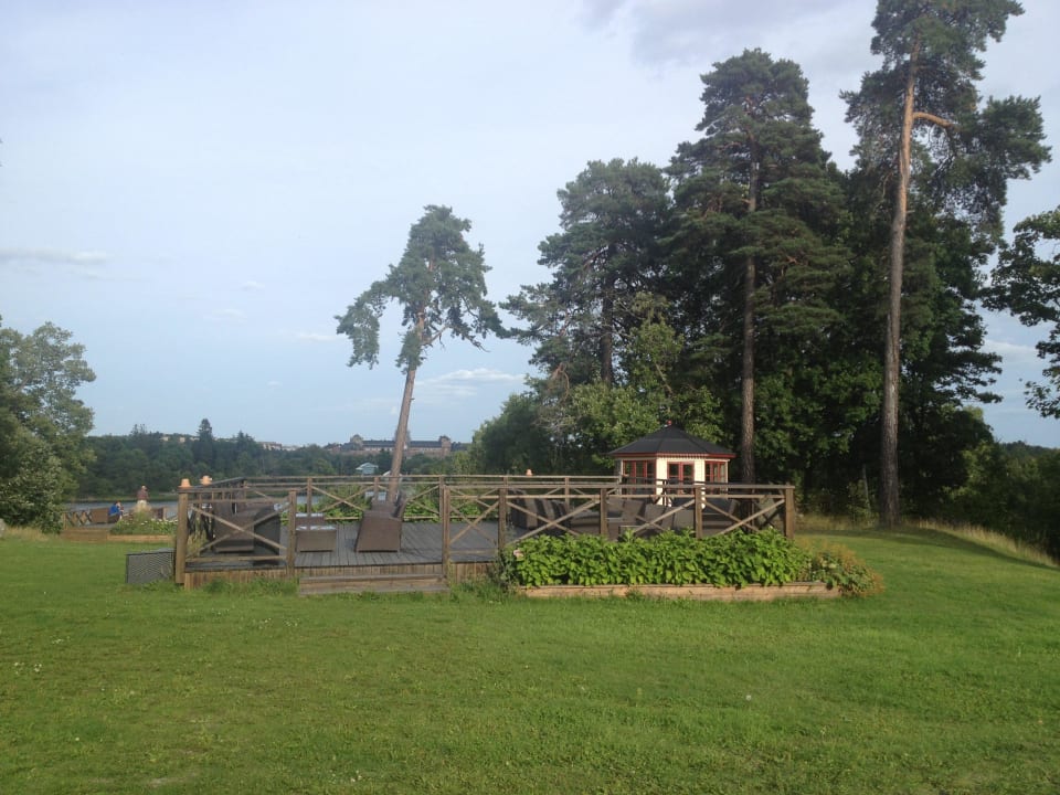 Schöne Außensitzgelegenheiten Radisson Blu Royal Park Hotel