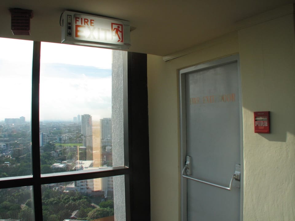 Notausgang Hotel The Montien Riverside