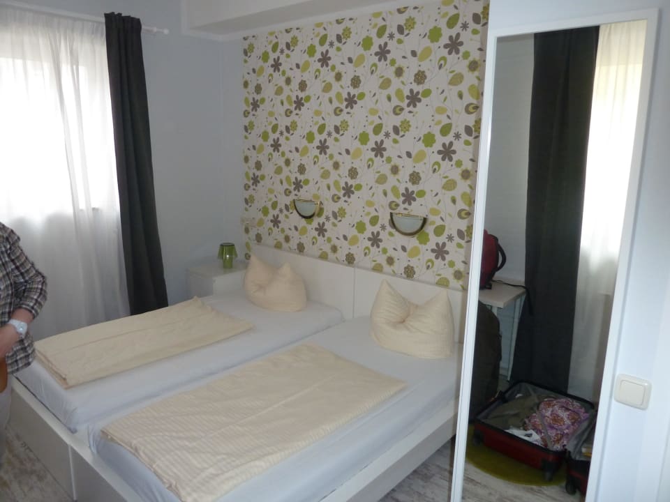 Bequemes Bett Gasthaus Grüner Hof