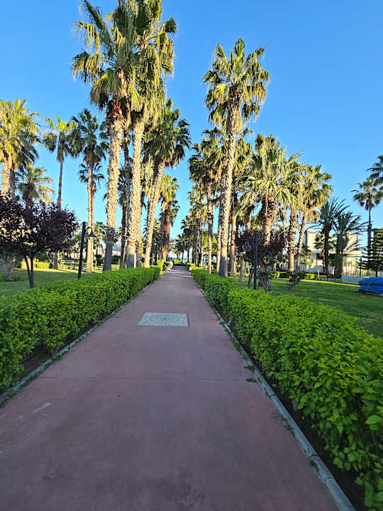 Gartenanlage Adora Hotel & Resort