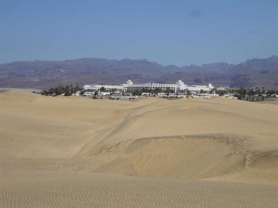 Hotel von den Dünen gesehen Hotel Riu Palace Maspalomas Adults Only
