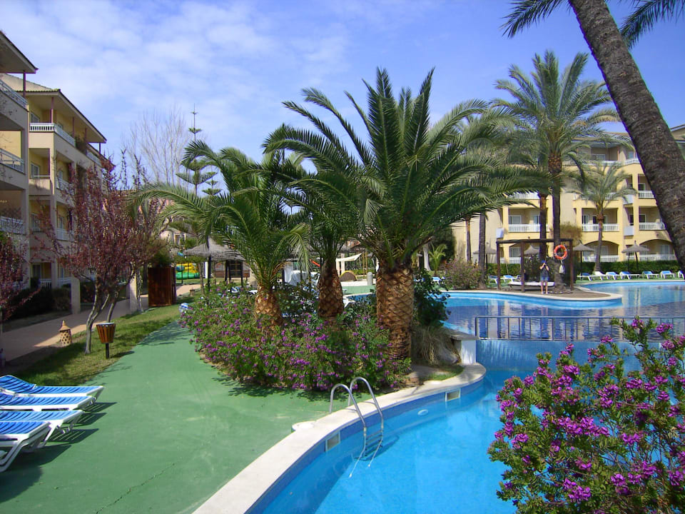 Pool Prinsotel La Dorada