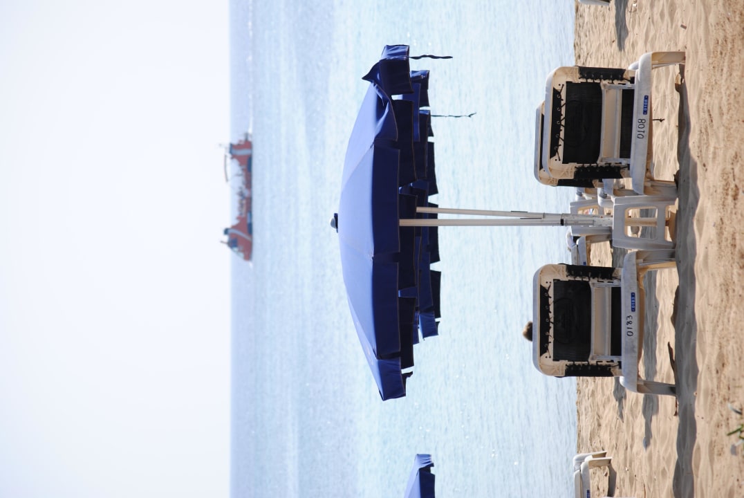 Die Liegen sind nicht kostenfrei Napa Mermaid Hotel & Suites