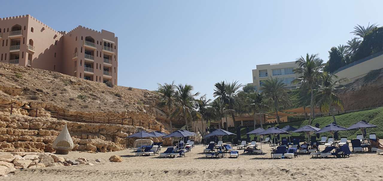 Strand Shangri-La Al Husn Resort & Spa