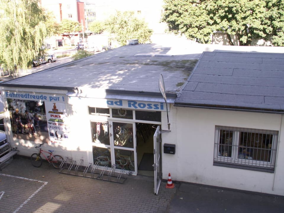 Blick vom Zimmer 107 zum Hof Garner Hotel Hamburg - Wandsbek Marktplatz