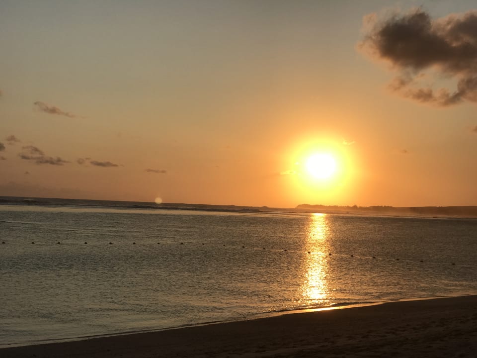 Strand Shanti Maurice Resort & Spa