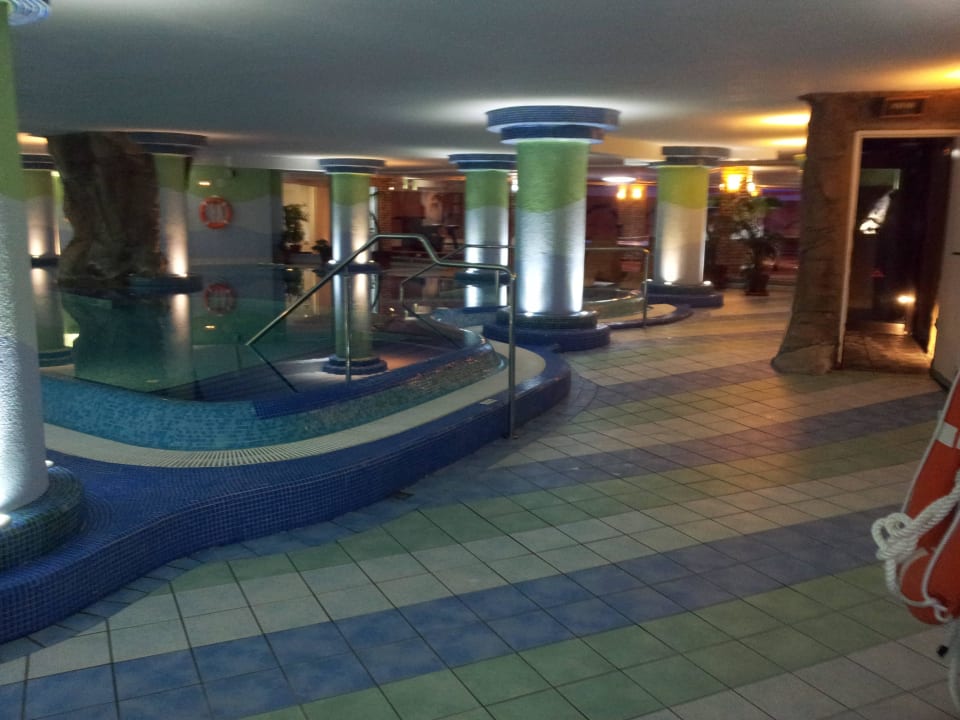 Poolkeller Bull Escorial & Spa