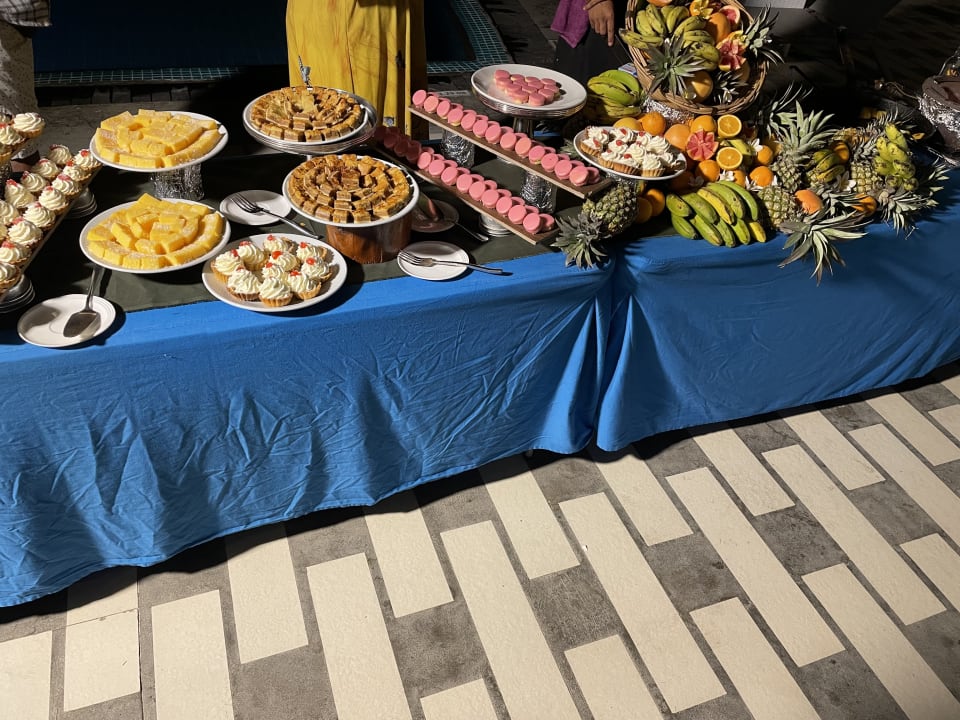 Gastro Crystals Beach Resort Belle Mare, a member of Radisson Individuals