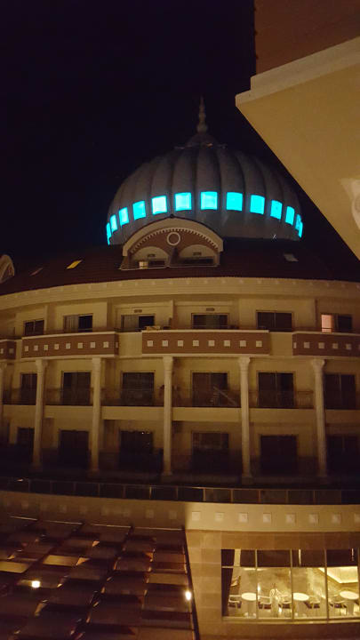 Hauptgebäude Kirman Belazur Resort & Spa