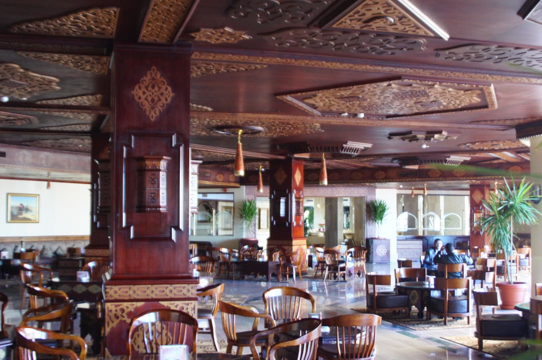 Eine von der 8 Bars Beach Albatros Resort