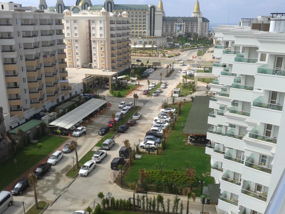Aus dem Balkon  Wyndham Garden Lara