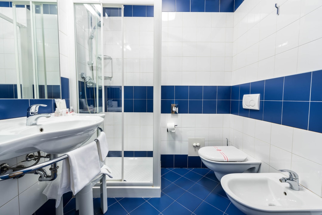 Zimmer West Point Airport Hotel