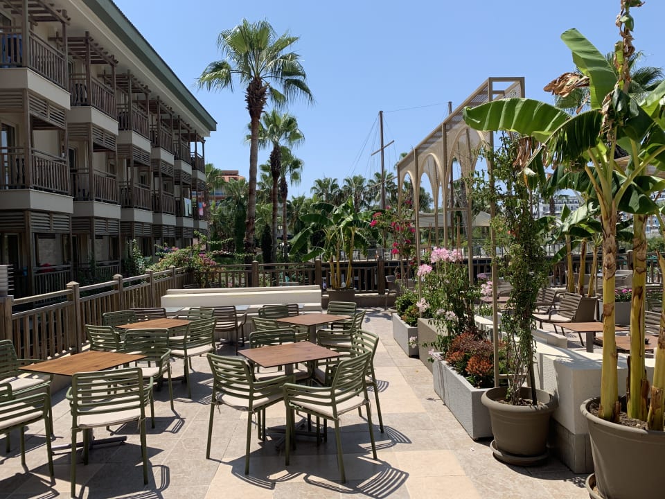 Gastro Can Garden Resort