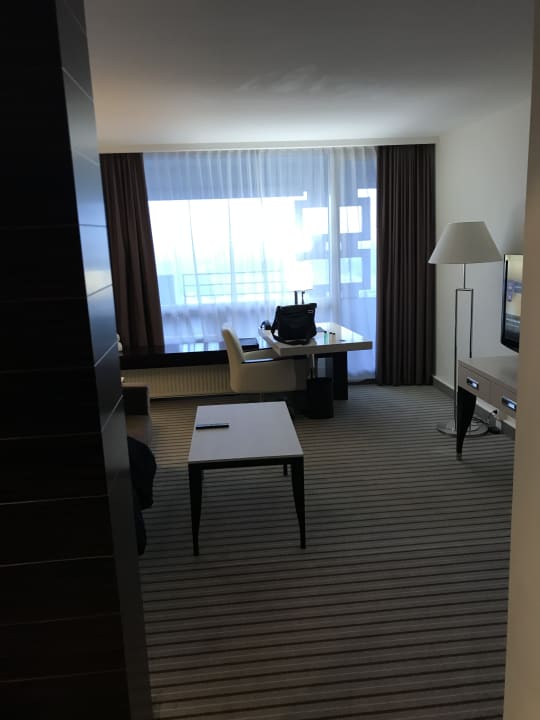Zimmer Four Points by Sheraton Munich Arabellapark