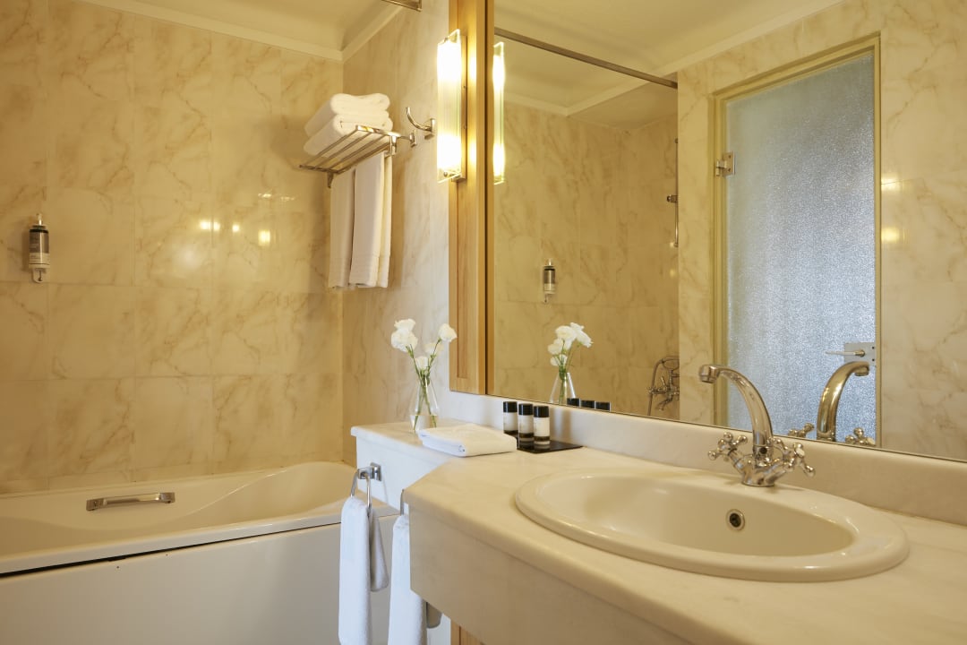 Zimmer Hotel Athos Palace