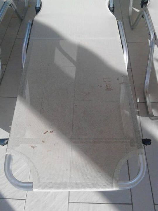 Verschmutzte Sitzgelegenheiten Jaz Aquaviva