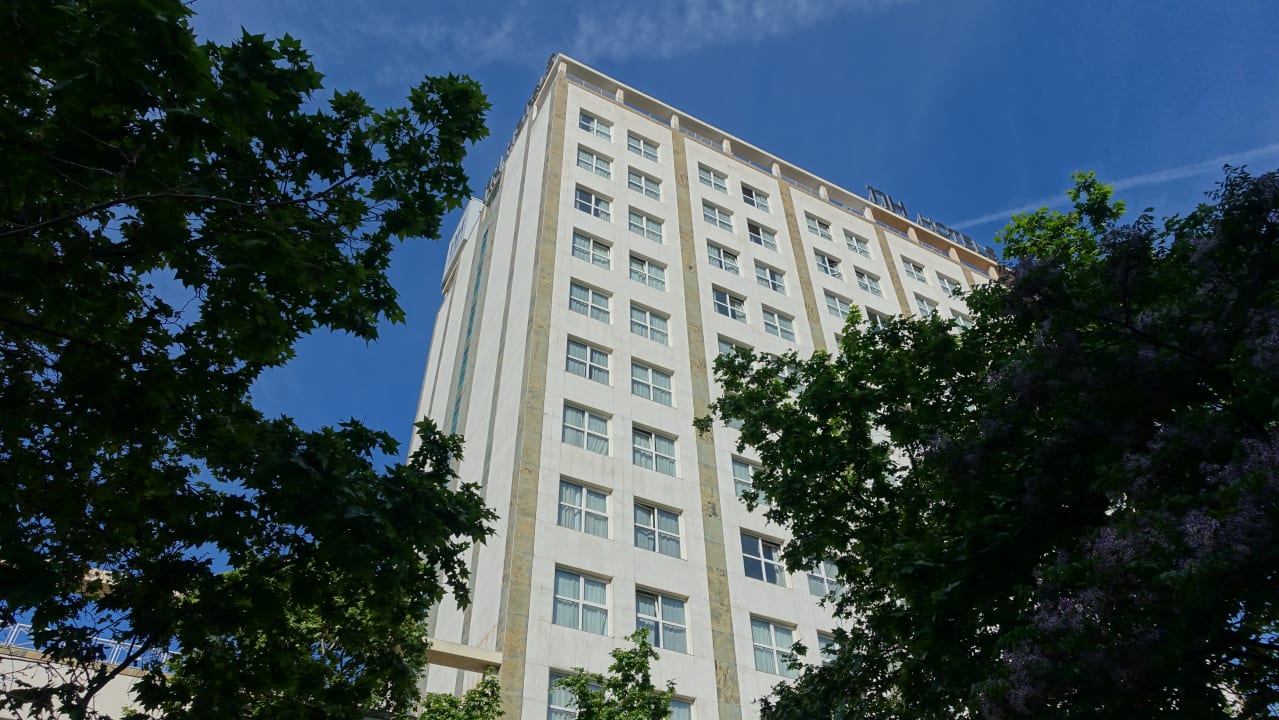 Außenansicht NH Valencia Center