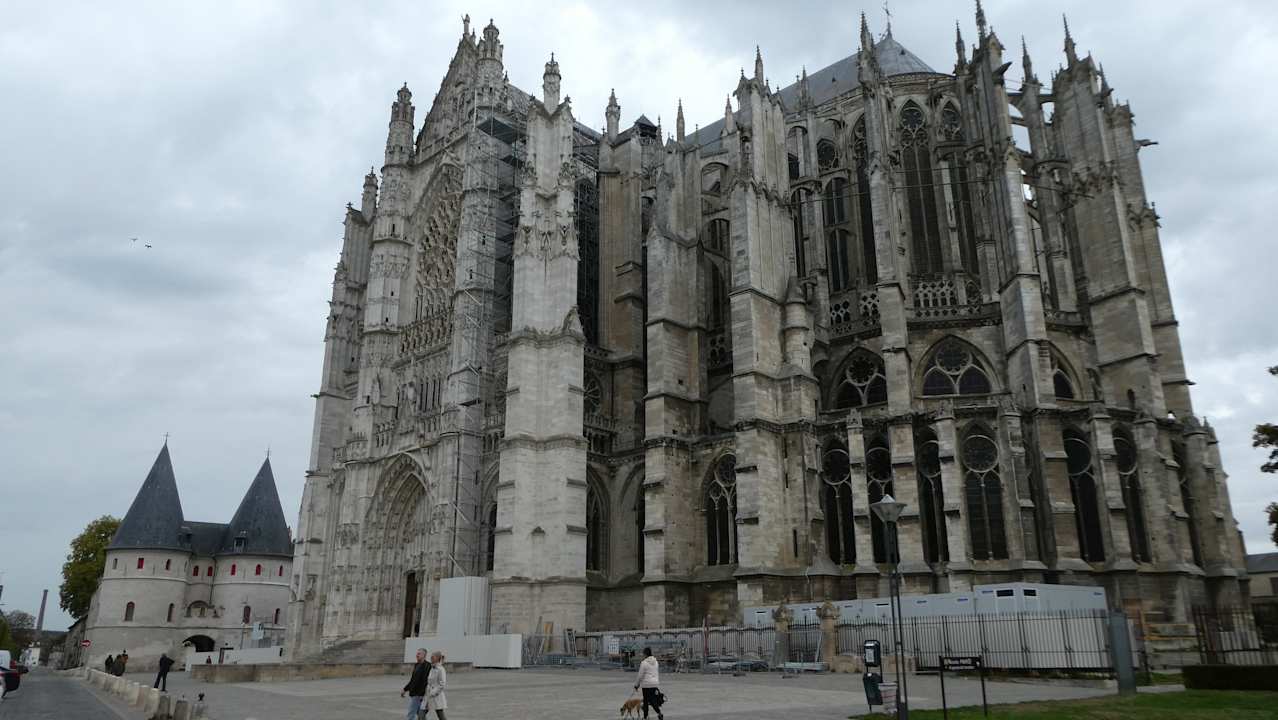 Ausblick Mercure Beauvais Centre Cathédrale