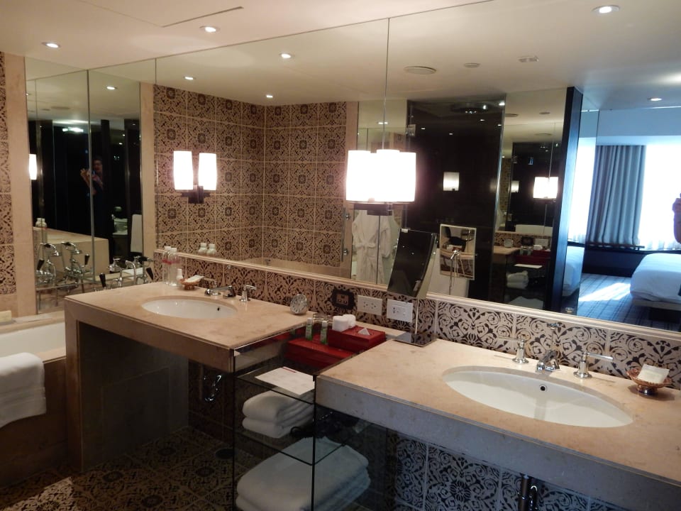 Bad Grand Hyatt Erawan Bangkok