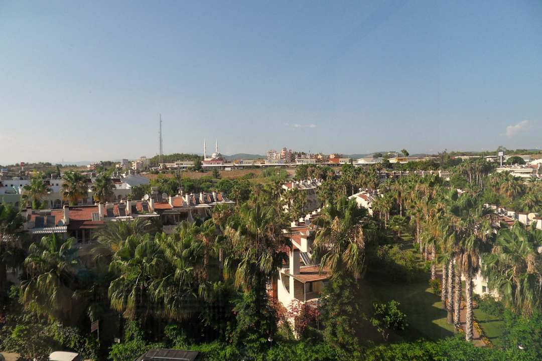 Ausblick Landseite Saphir Resort & Spa