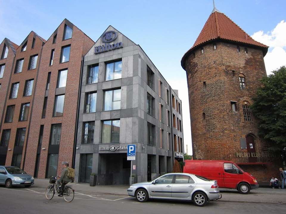 Entrance Hilton Gdańsk