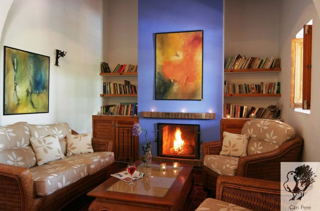 Bibliotheca Hotel Rural Can Pere