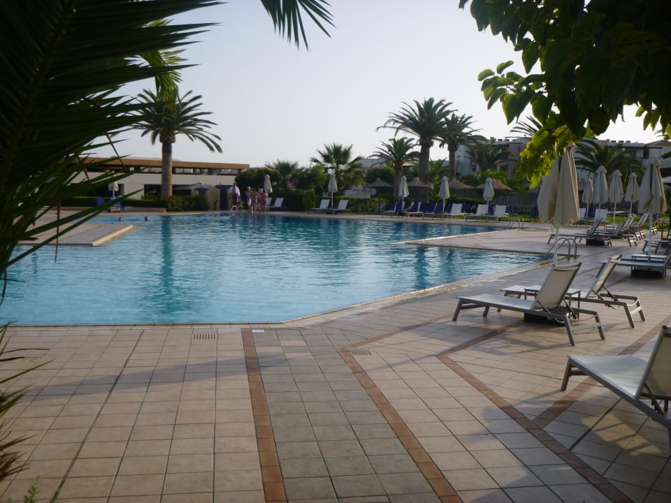 Pool Anissa Beach & Village