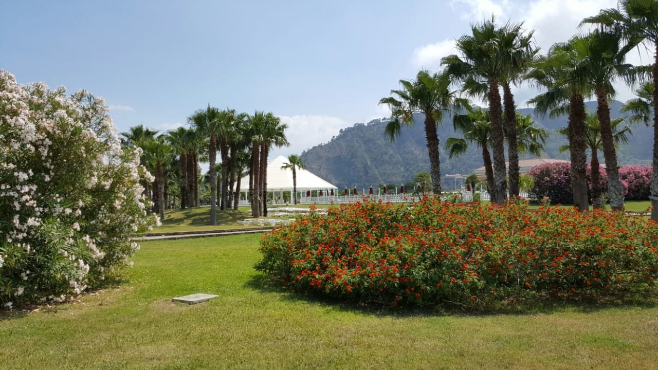 Gartenanlage Club Esse Sunbeach