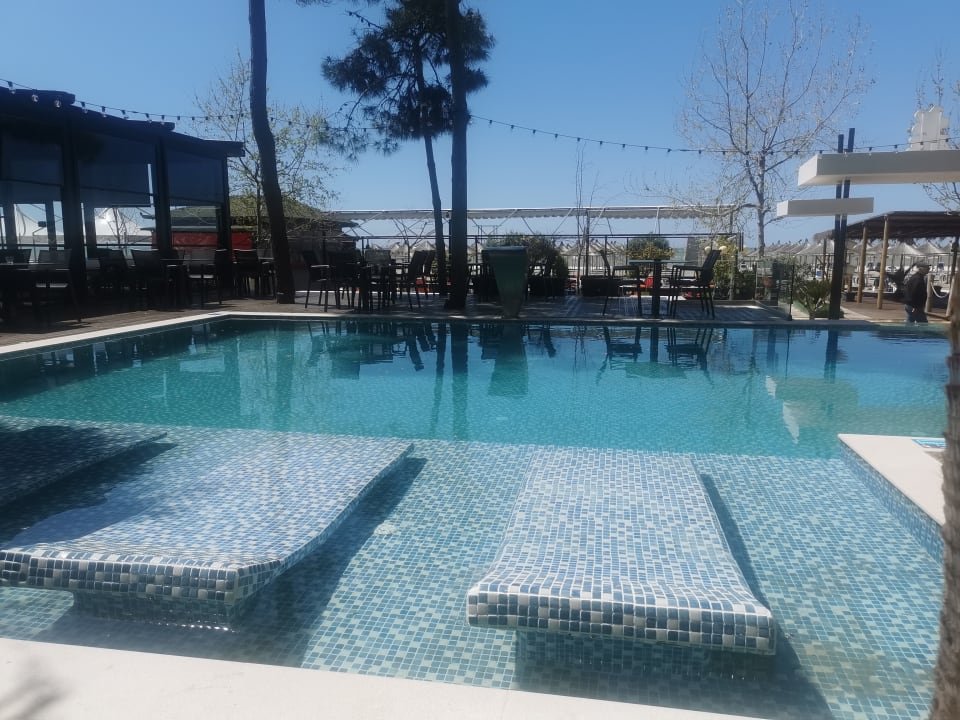 Pool Albanian Star Hotel
