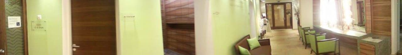 Garderobe zu Pool und Sauna Hotel Tauernhof