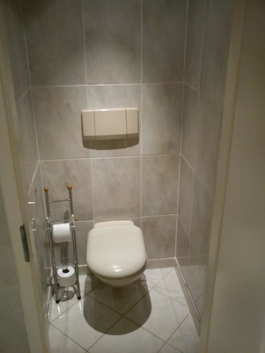 Separates WC Leonardo Hotel Charleroi City Center
