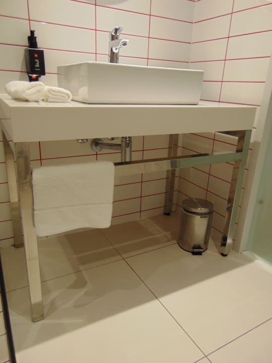 Zimmer Radisson RED Cape Town