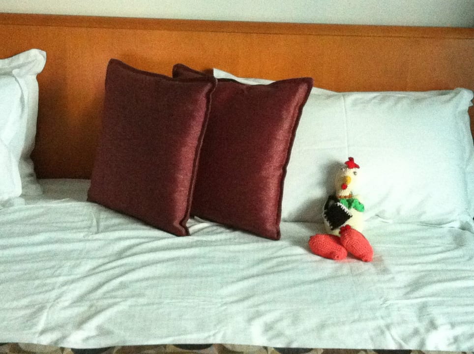 Das große Bett Isrotel Tower Tel Aviv