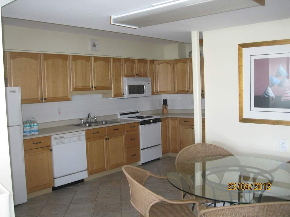 Kitchen & Breakfast room Hotel Ebb Tide