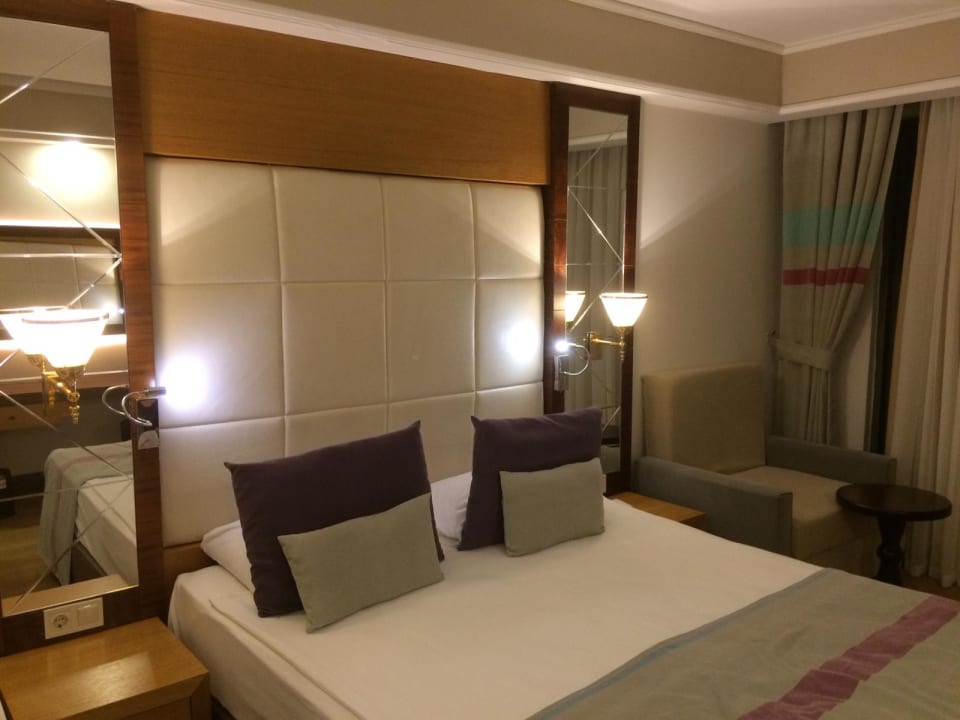 Zimmer Dream World Aqua Hotel