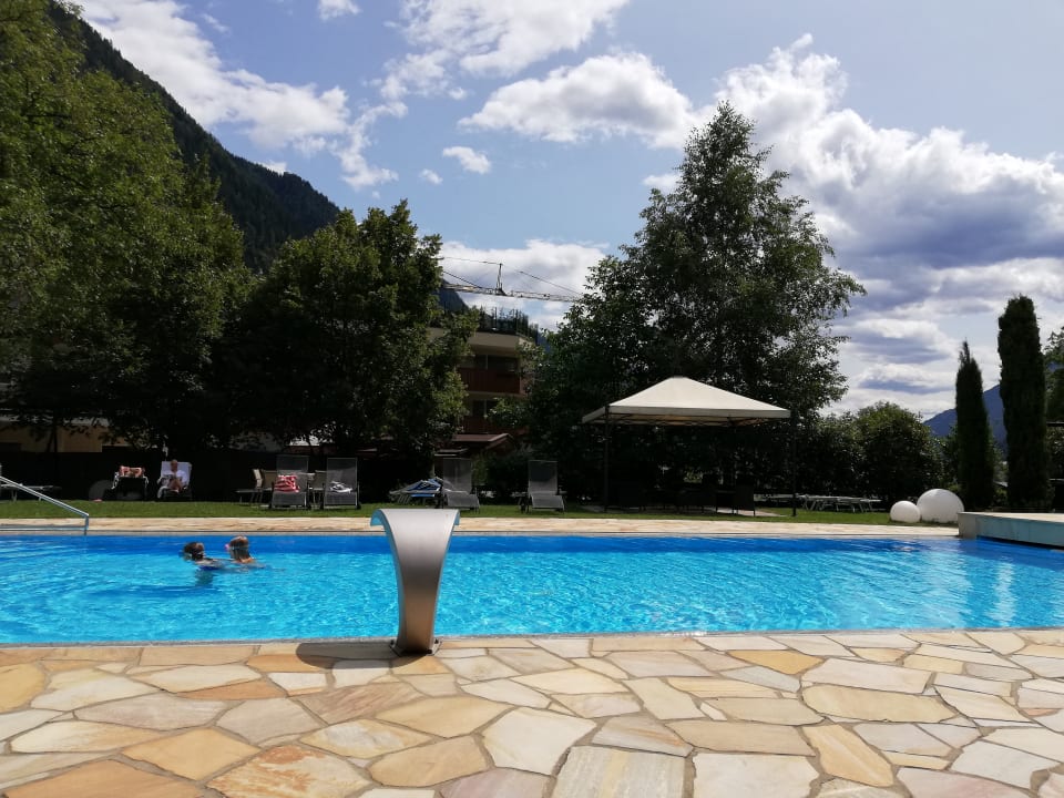 Pool Hotel Wiesenhof Garden Resort