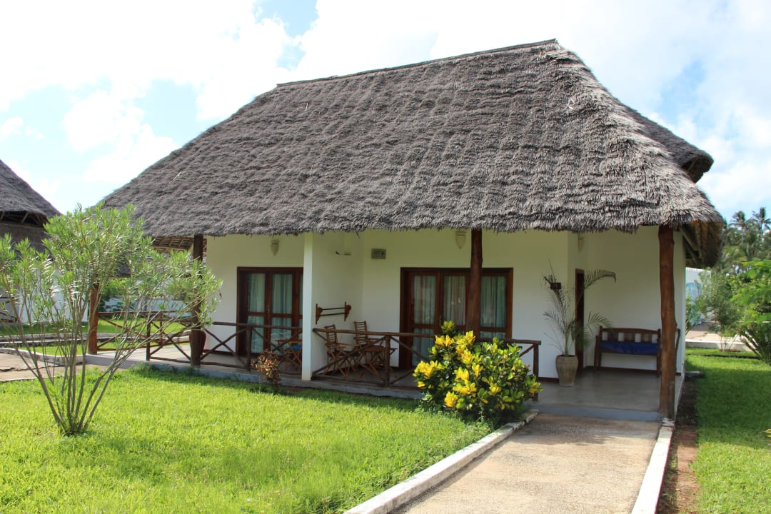 Zimmer Reef & Beach Resort