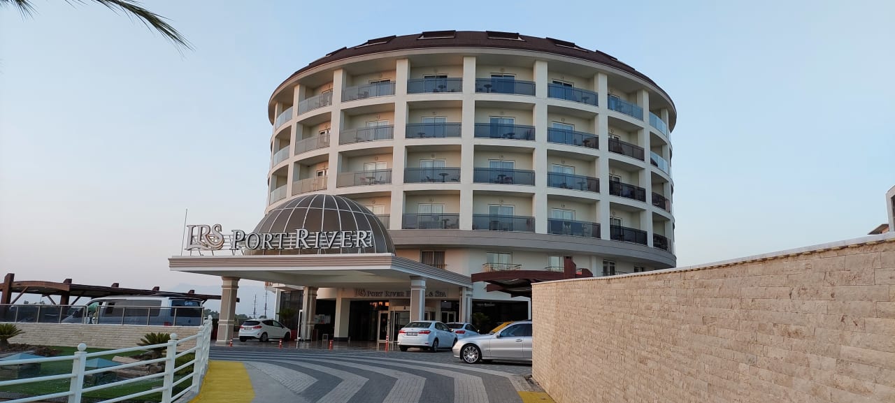 Außenansicht LRS Port River Hotel & Spa