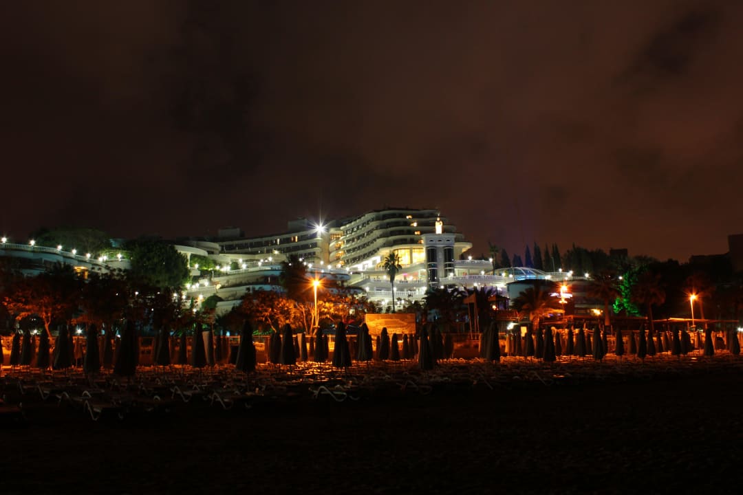 Nachtaufnahme Sunrise Queen Luxury Hotel