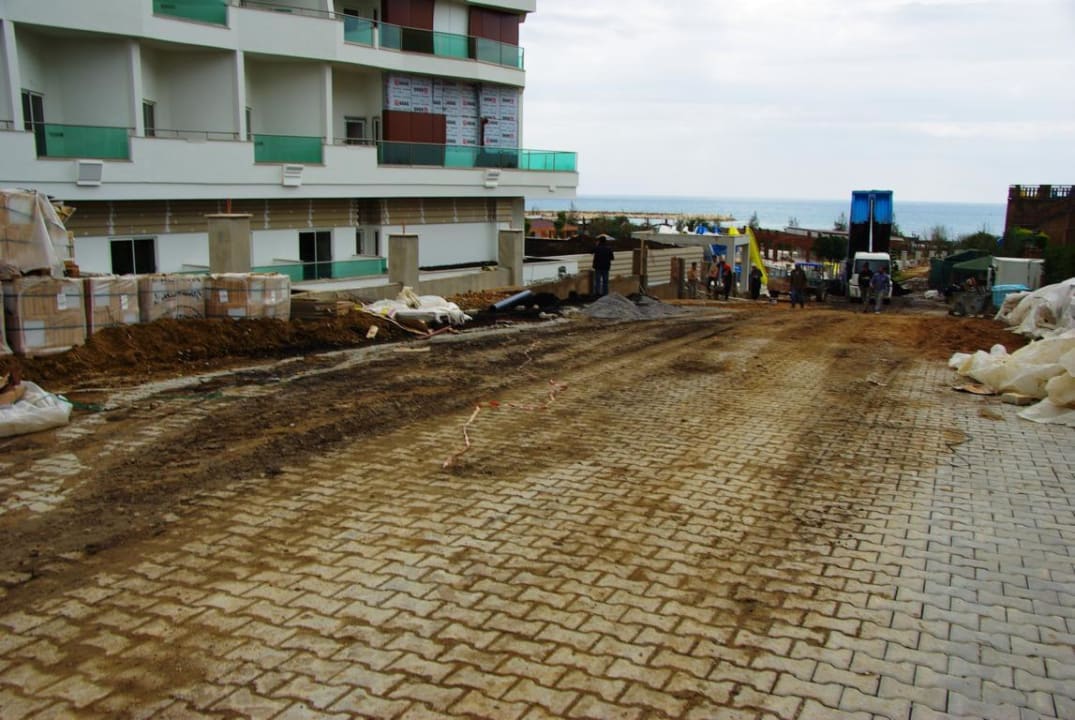 Seitlich runter zum Strand Adalya Ocean Deluxe