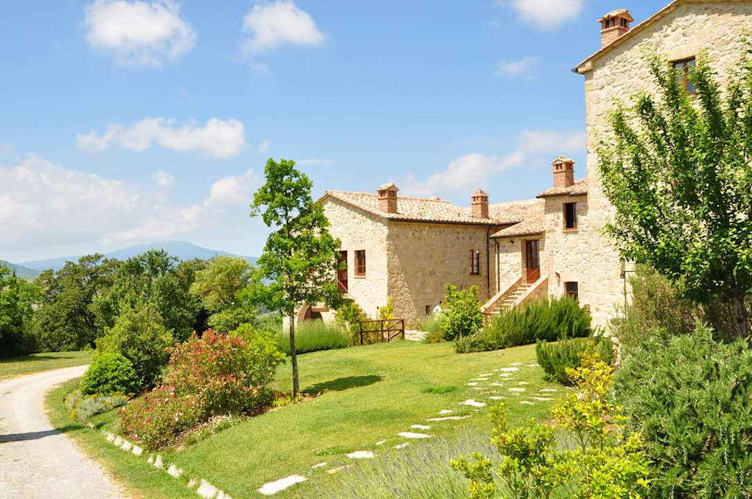 Blick von der Auffahrt Appartements Borgo Del Grillo