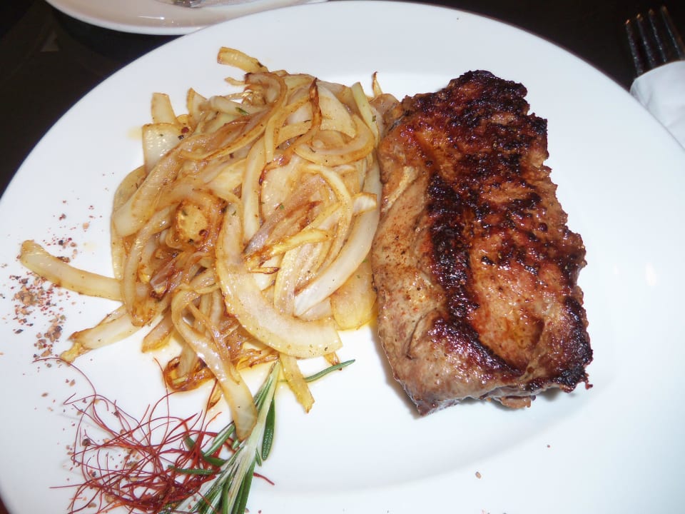 Sehr lecker Leonardo Hotel Köln Bonn Airport