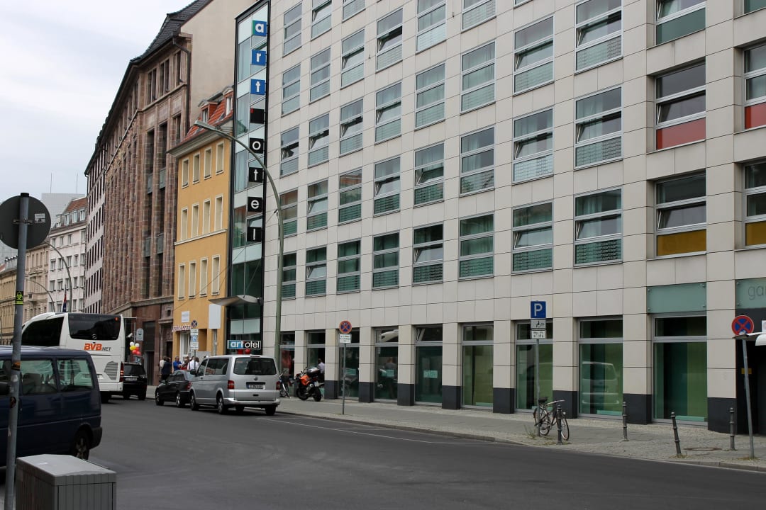 Ansicht von der Straße art'otel berlin mitte