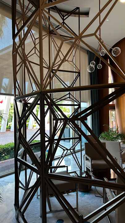 Lobby Side Star Elegance