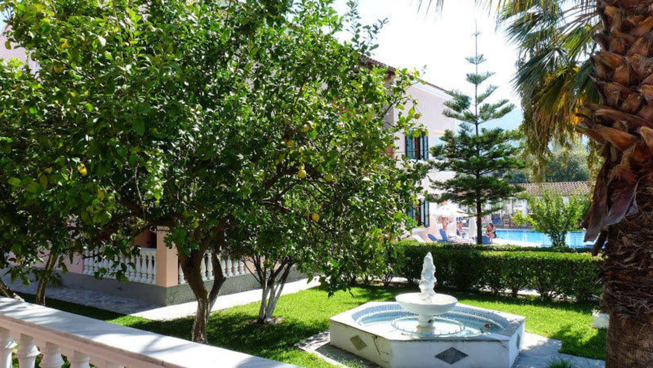 Teren hotelu Hotel Eriva