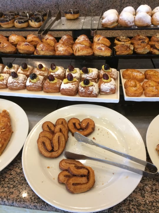 Gastro Serenity Alpha Beach