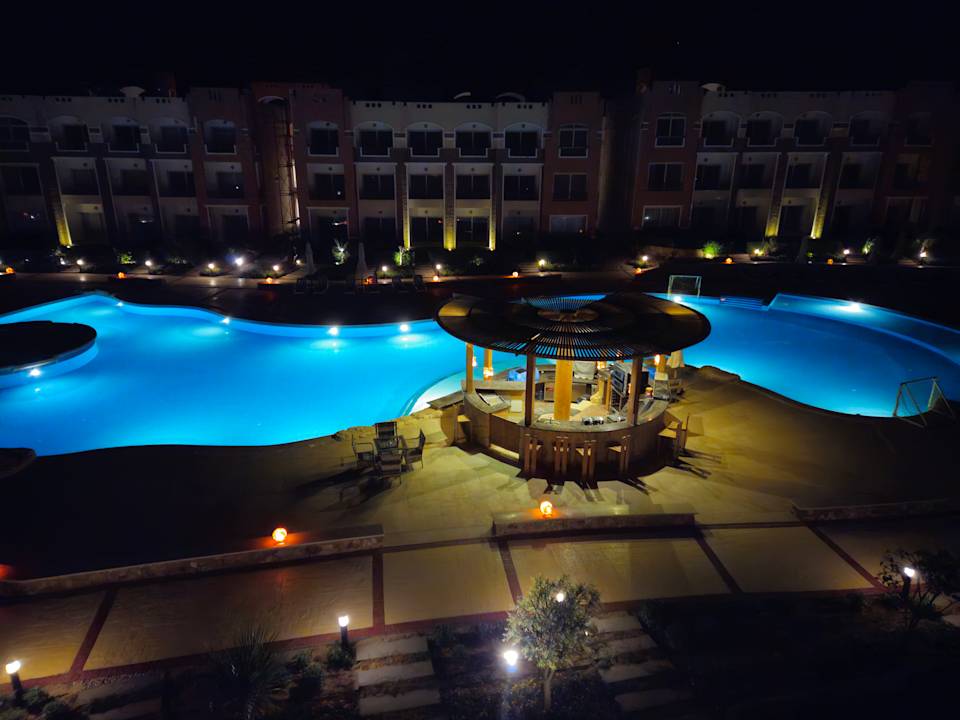 Pool Oyster Bay Beach Resort - Luxury Serviced Condo